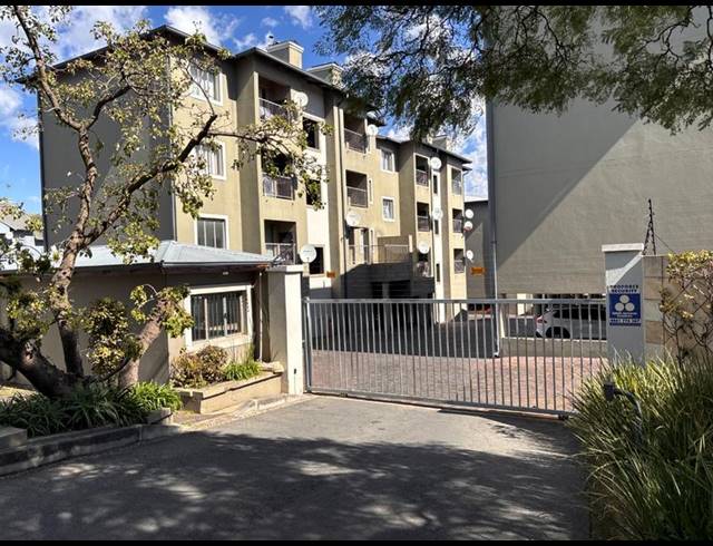 2 BEDROOM APARTMENT FOR SALE IN FERNDALE